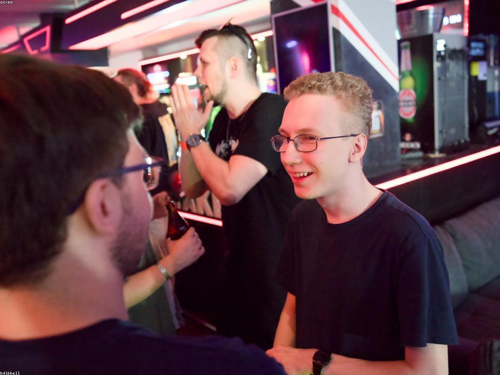 និន្នាការថ្មីនិងការបង្កើតនៅក្នុងឧស្សាហកម្មហ្គេម